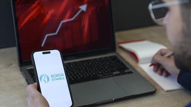 İstanbul'daki borsa yatırımcılarının toplam portf&ouml;y değeri 4 trilyon lirayı aştı