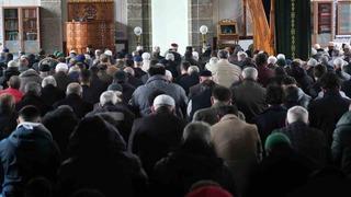 Samsun’da çifte bayram coşkusu: Vatandaşlar camilere akın etti