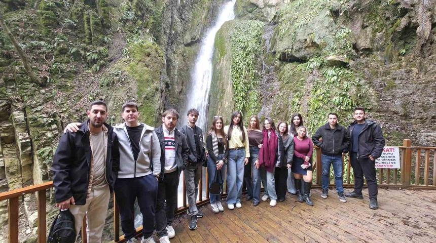 Hukuk &ouml;ğrencileri Ak&ccedil;akoca&rsquo;yı gezdi