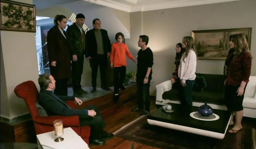 Arka Sokaklar bu akşam var mı, yok mu? Arka Sokaklar 744. yeni b&ouml;l&uuml;m ne zaman? 2