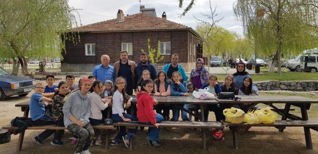 Kaymakam Duru Komediksiyon Tiyatro Ekibiyle Piknik Yaptı