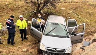 Otomobil şarampole u&ccedil;tu: 1 yaralı