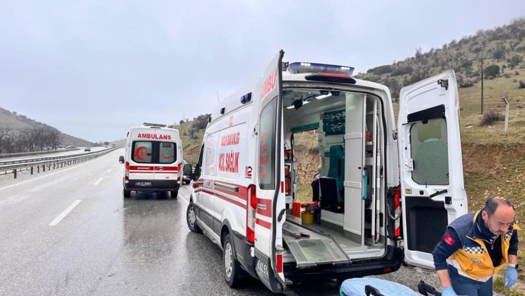 Manisa da otomobil şarampole u&ccedil;tu: 1 yaralı  2