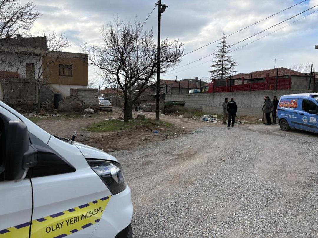 Başıboş köpeğin saldırdığı 3 yaşındaki çocuk ağır yaralandı 1