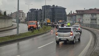 Aynı yolda 4 saat içerisinde 3 ayrı kaza: 5 yaralı