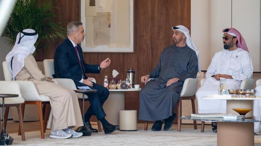 Dışişleri Bakanı Hakan Fidan BAE'de Devlet Başkanı Zayid Al Nahyan ile bir araya geldi