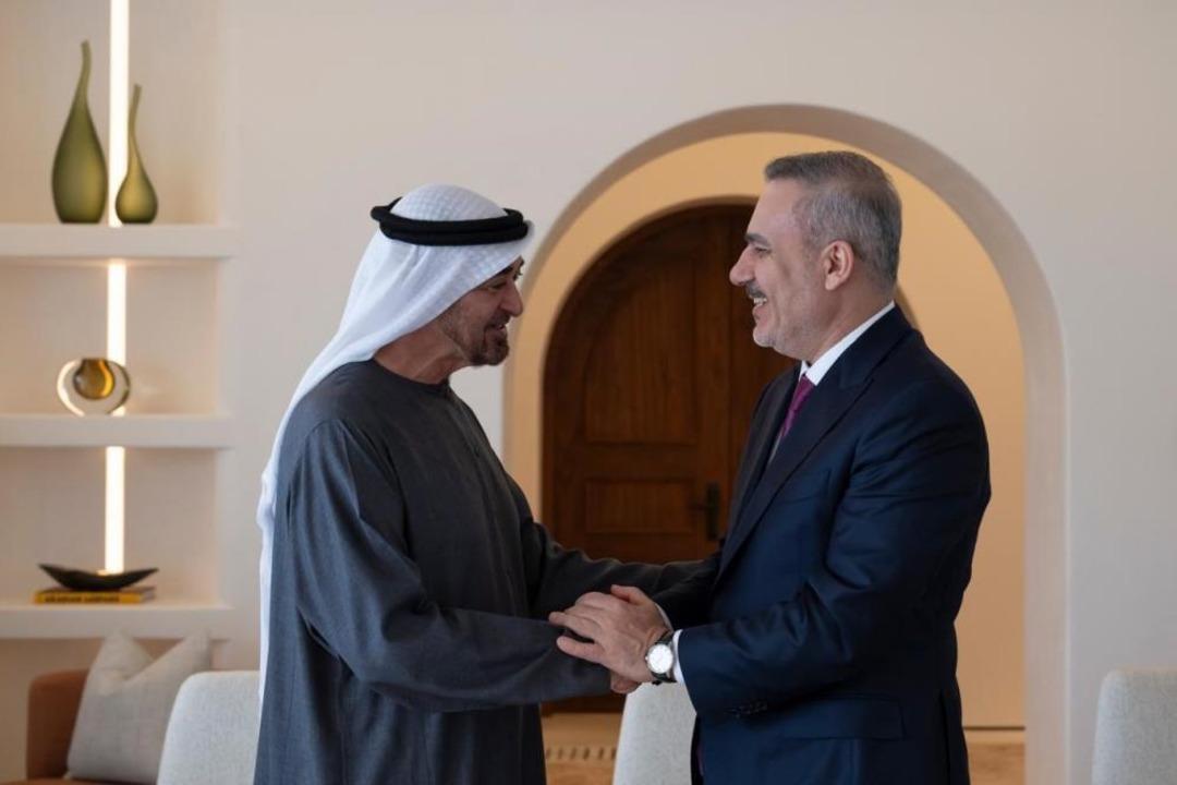 Dışişleri Bakanı Hakan Fidan BAE de Devlet Başkanı Zayid Al Nahyan ile bir araya geldi 2