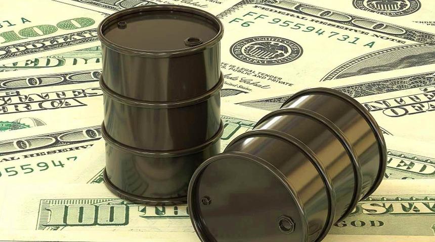 Fitch'ten korkutan H&uuml;rm&uuml;z Boğazı yorumu: "6 ay kapalı kalırsa petrol fiyatları 120 doları g&ouml;rebilir"