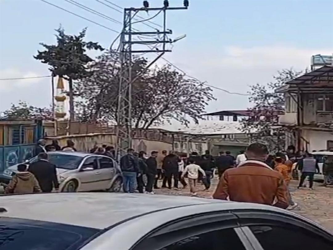 Hatay da &ccedil;ocukların mahalle kavgasına aileler karıştı: 1 i kadın 3 kişi &ouml;ld&uuml;!  2