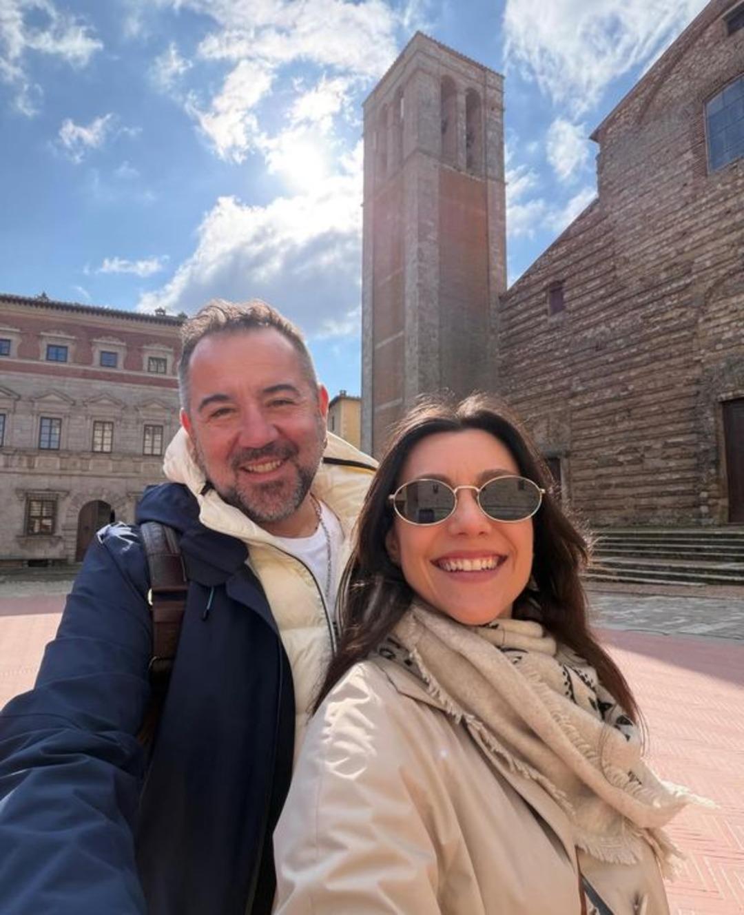 Ata Demirer aşk tatilinde! Gen&ccedil; sevgilisiyle Venedik ka&ccedil;amağı 4