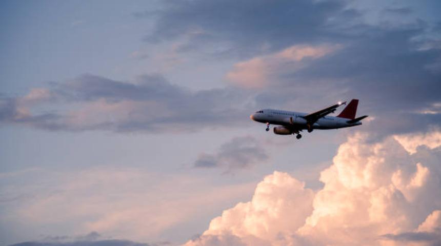 Kenya'da yolcu u&ccedil;ağı pistten &ccedil;ıktı! İlk a&ccedil;ıklama...