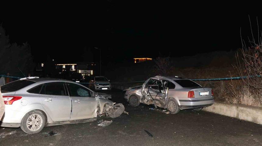 Erzurum&rsquo;un Oltu il&ccedil;esinde kaza: 1&rsquo;i ağır 5 yaralı