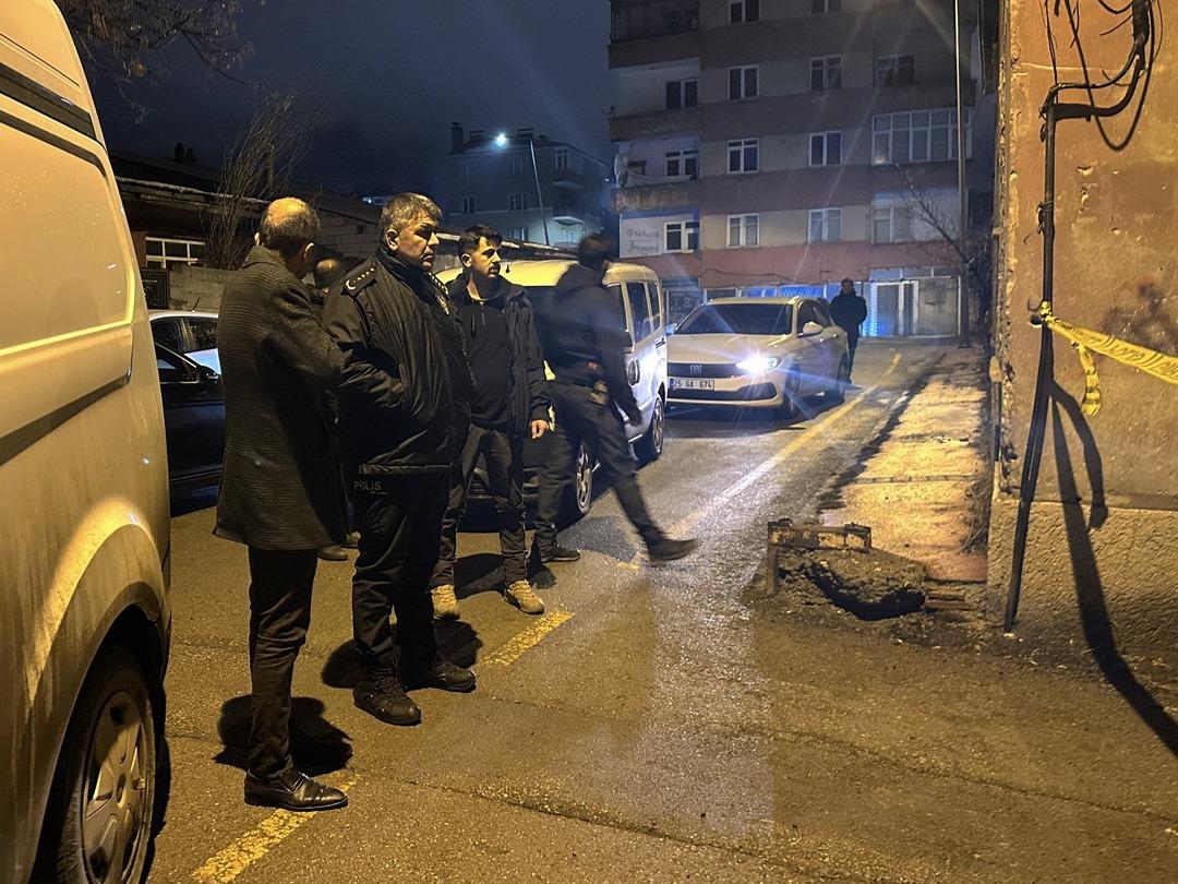 Sokakta boğazı kesilerek &ouml;ld&uuml;r&uuml;lm&uuml;ş halde bulundu! 6