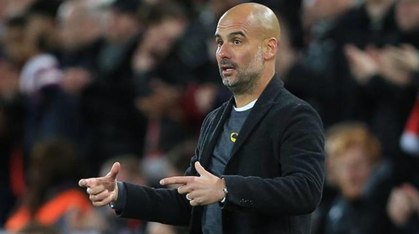 Guardiola: 'Raiola Pogba ve Mkhitaryan'ı bana &ouml;nerdi, onlara k&ouml;pek gibi davranmasın'