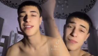 İnfiale yol a&ccedil;an g&ouml;r&uuml;nt&uuml;ler: Camide yarı &ccedil;ıplak dans edip paylaşmıştı! Harekete ge&ccedil;ildi