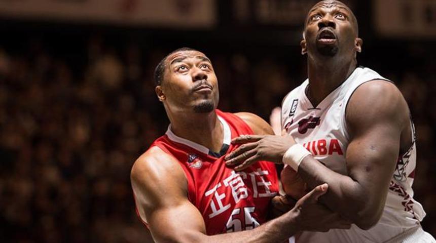 David Simon boyu 2 metreden uzun olduğu i&ccedil;in G&uuml;ney Kore'den kovuldu