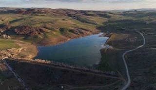 G&ouml;letin su seviyesi arttı, &uuml;reticilerin y&uuml;z&uuml; g&uuml;ld&uuml;