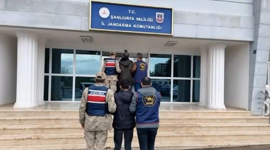 Şanlıurfa&rsquo;da aranan 2 h&uuml;k&uuml;ml&uuml; yakalandı