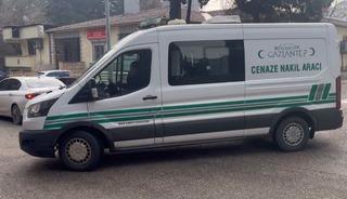 Kontrolden &ccedil;ıkarak takla atan aracın gen&ccedil; s&uuml;r&uuml;c&uuml;s&uuml; hayatını kaybetti