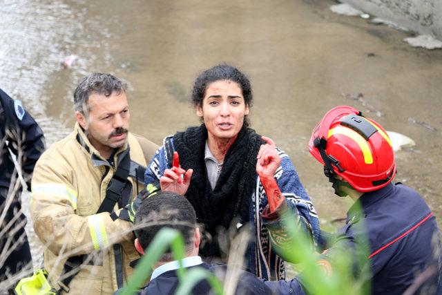 Sinir krizi geçiren kadın, polise zor anlar yaşattı