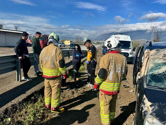 Kırıkhan&rsquo;da trafik kazası: 1 yaralı 2