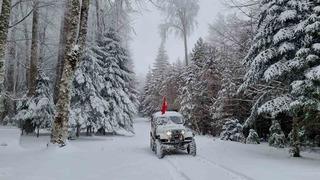 Kazdağları beyaz örtüsüne büründü