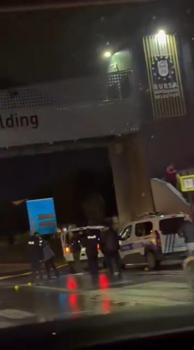 Bursa&rsquo;da silahla alıkoyduğu kadına kurşun yağdırdı 3