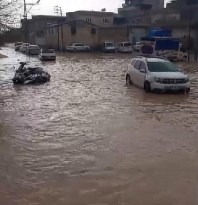 Gaziantep&rsquo;te dolu ve sağanak etkili oldu 1