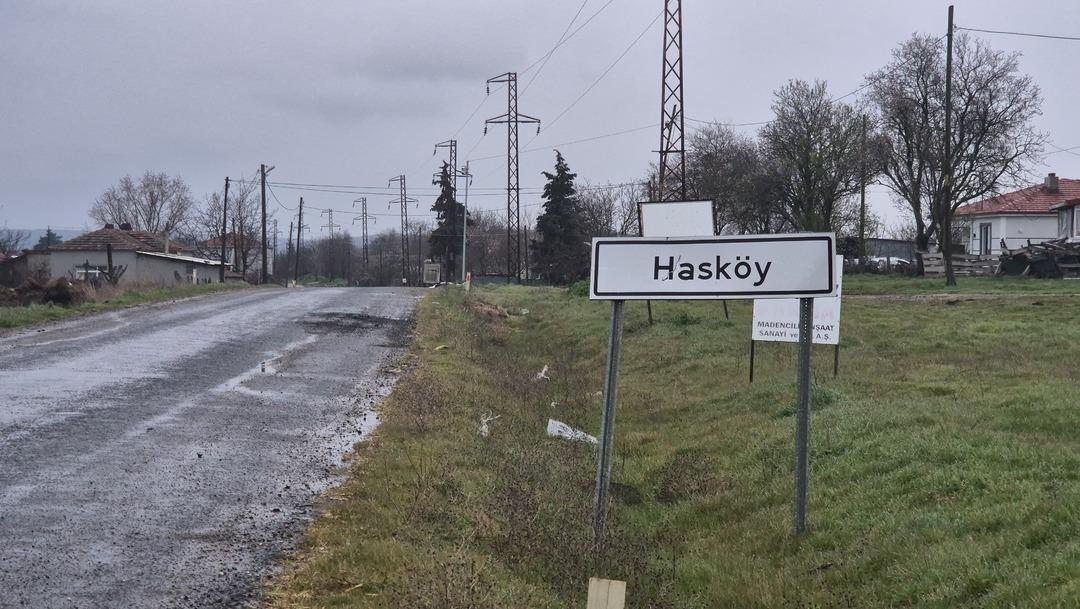 Bayramda bile kimse gelmedi! Hayalet k&ouml;ye d&ouml;nd&uuml; 3