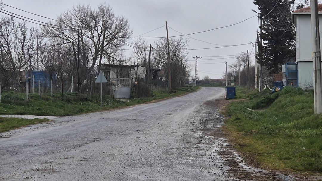 Bayramda bile kimse gelmedi! Hayalet k&ouml;ye d&ouml;nd&uuml; 4