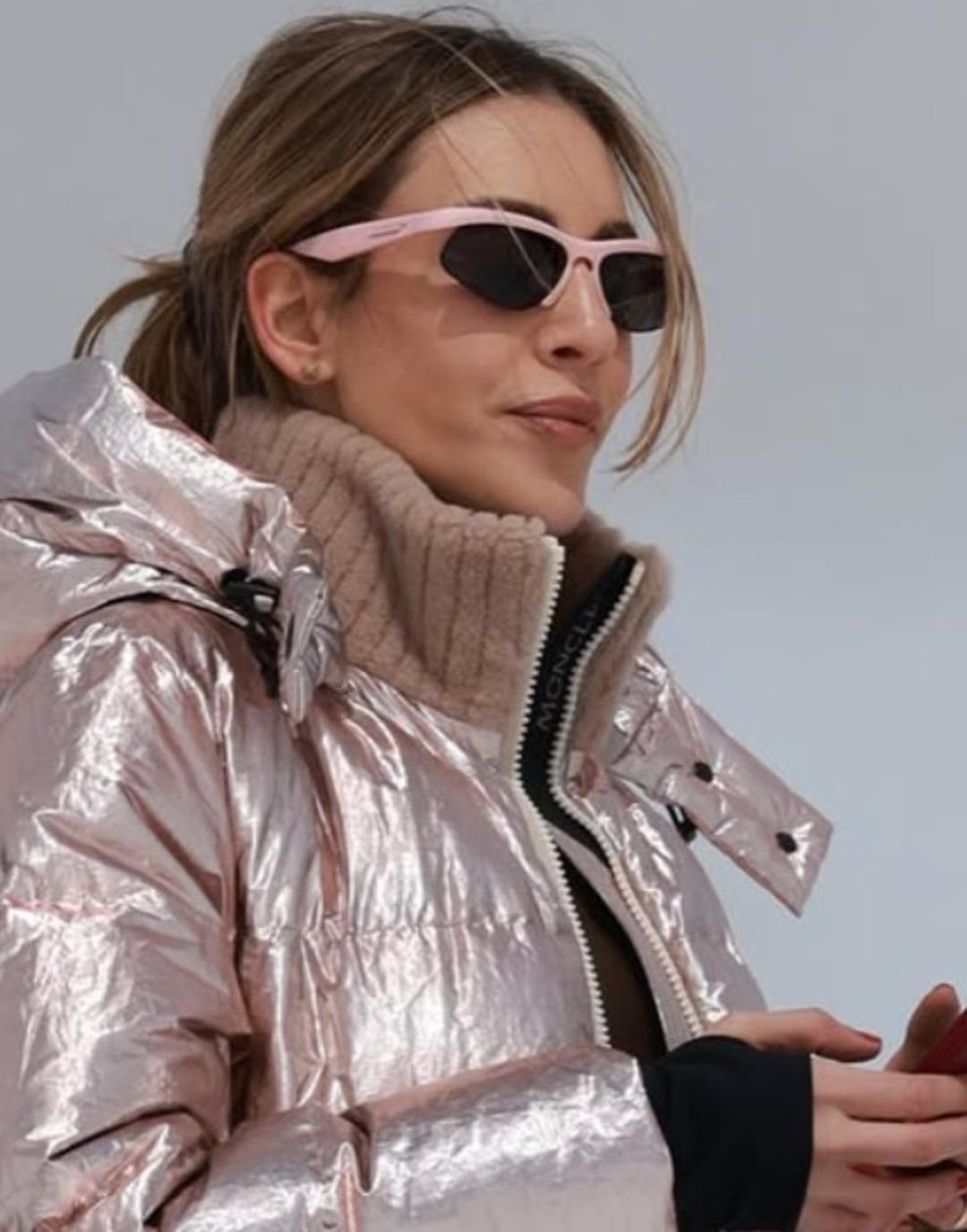 Sinem Kobal kızları Lalin ve Leyla ile birlikte kış tatilinde! Beğeni yağdı 4