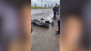 Diyarbakır’da motosiklet ile hafif ticari araç çarpıştı: 1 yaralı