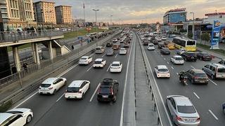 İstanbul'da trafik yoğunluğu yüzde 74'e çıktı