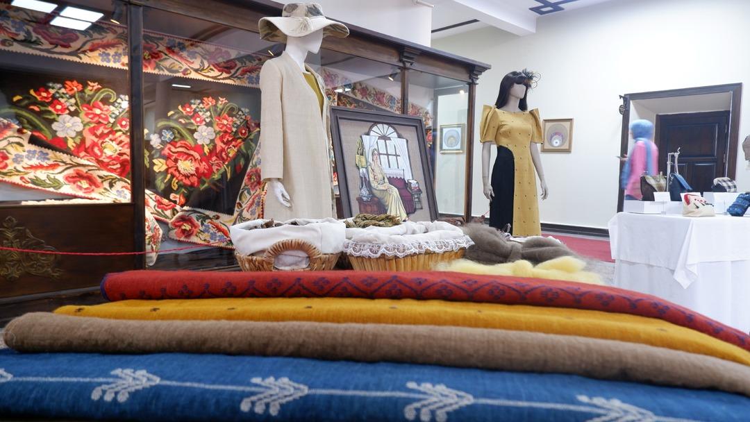 1850 den beri kullanılıyor! Moda d&uuml;nyasının yeni g&ouml;zdesi: Ehram 2