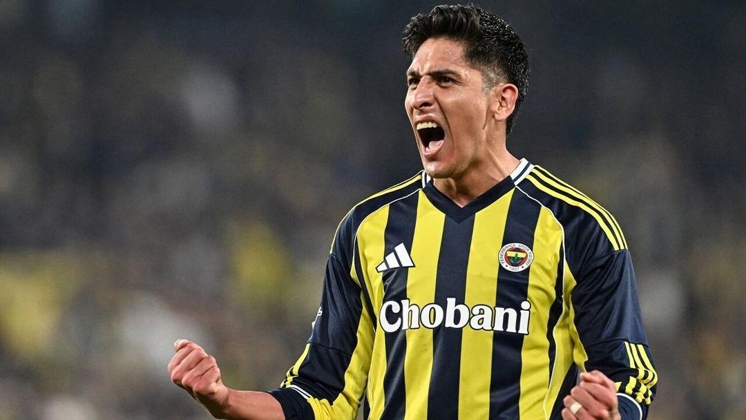 Fenerbah&ccedil;e de yeni sezonun ilk ayrılığı netleşti! Londra yolu g&ouml;r&uuml;nd&uuml; 1