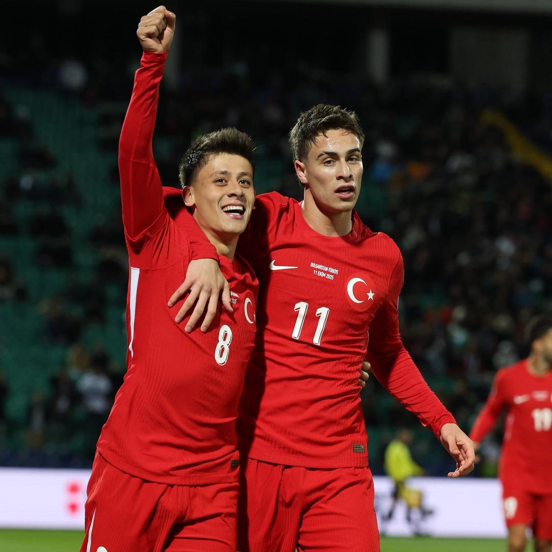 Gheorghe Hagi den T&uuml;rkiye ma&ccedil;ı &ouml;ncesi s&uuml;rpriz &ccedil;ıkış! "T&uuml;rkiye nin tek bir avantajı var" 1