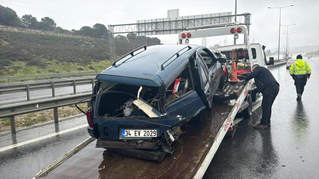 Sultangazi Cebeci T&uuml;neli&rsquo;nde art arda iki kaza: 9 yaralı 1
