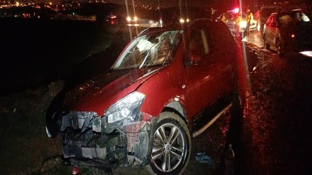 Çorum'da iki otomobil çarpıştı: 6 kişi yaralandı