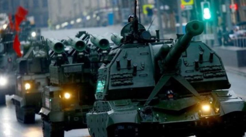 Rusya'da dikkat &ccedil;eken hareketlilik! Ordu 'tam savaş alarmı'na ge&ccedil;ti