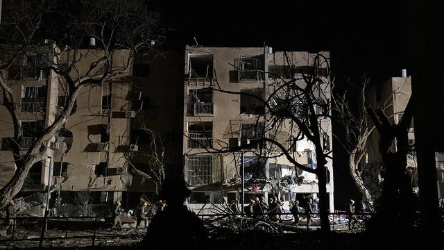 İran'dan İsrail'e saldırı! Çok sayıda kent vuruldu: 200'den fazla ölü ve yaralı