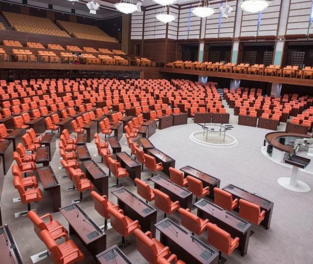 Bayram sonrası Meclis'te yoğun mesai! Masada hangi konular var?