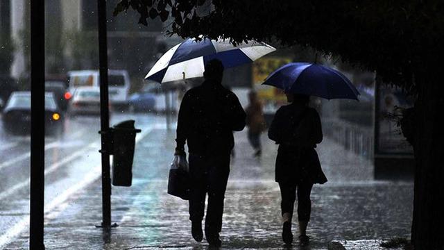Yağışlar etkisini artırıyor! 10 il i&ccedil;in sarı kodlu uyarı yapıldı