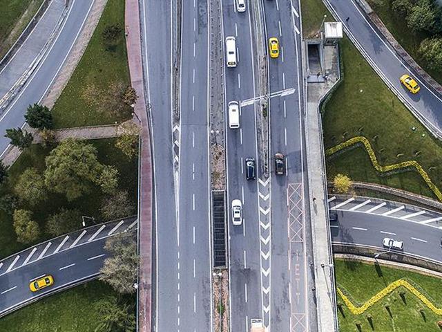 Karayollarında son durum: İşte &ccedil;alışma olan ve trafiğe kapatılan yollar listesi