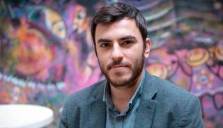 Gazeteci Arı'ya g&ouml;zaltı! "Ankara'ya getiriliyor"