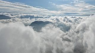 Bulutlar Kozan Kalesi’nde dans etti, ortaya masalsı görüntüler çıktı