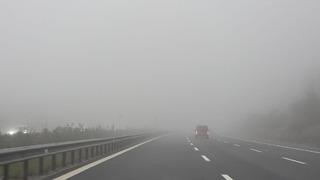 TEM Otoyolu Düzce geçişinde yoğun sis etkili oluyor