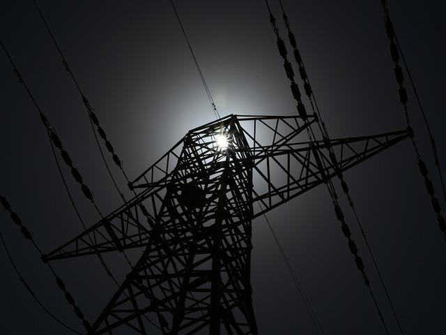 K&uuml;ba karanlığa g&ouml;m&uuml;ld&uuml;: Bir haftada ikinci kez &uuml;lke geneli elektrik kesintisi