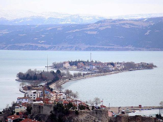 'Sakin şehir' bayramda doldu taştı: 'Trafik ve g&uuml;r&uuml;lt&uuml; yok'