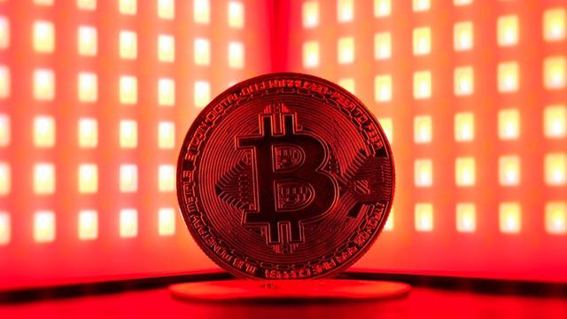 Bitcoin son 3 haftanın en düşük seviyesinde! 70 bin doların altına geriledi