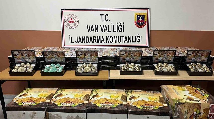 Van&rsquo;da g&uuml;mr&uuml;k ka&ccedil;ak&ccedil;ılığı operasyonu